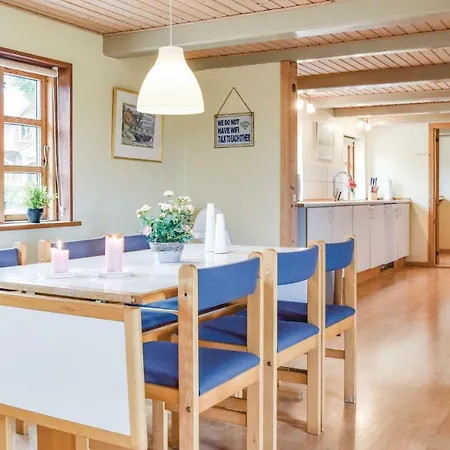 Holiday Statenevej With Fireplace And Shower Ferienhaus