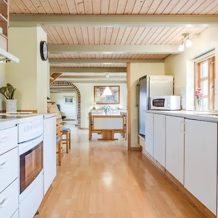 Holiday Statenevej With Fireplace And Shower Ferienhaus