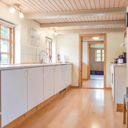 Holiday Statenevej With Fireplace And Shower Ferienhaus